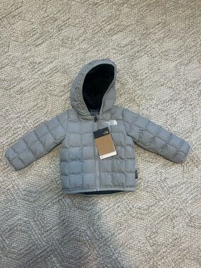 The North Face Infant Greyt Puffer Jacket with Hood